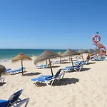 Apartamento Luxurious First Floor With Balconies Overlooking Pool And Gardens. Albufeira