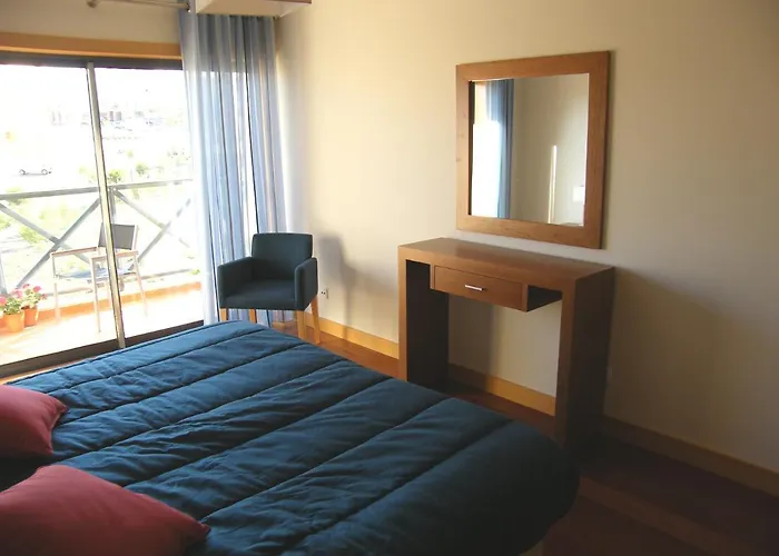 Апартаменты Luxurious First Floor With Balconies Overlooking Pool And Gardens.